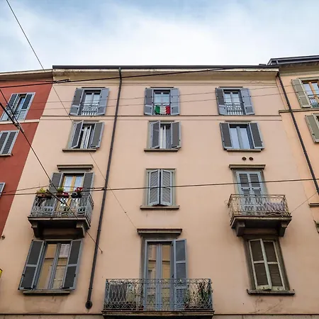 Nawa Navigli *